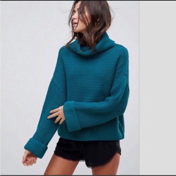 Free People Sweaters - FREE PEOPLE | Park City Chunky Knit Teal Cowl Neck Sweater Women’s Size Medium
